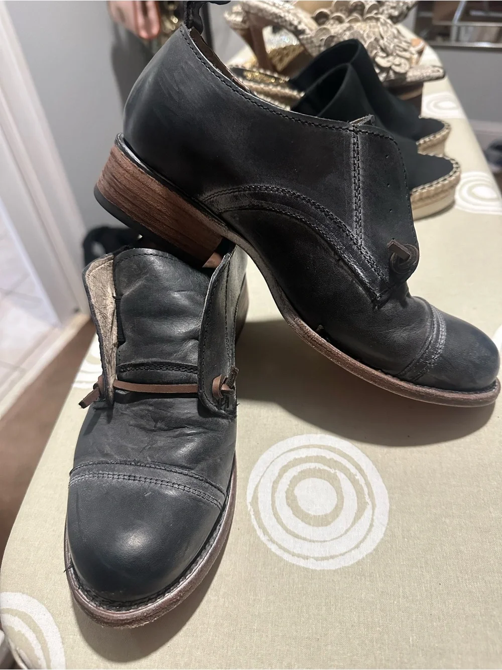 Freebird by Steven Black Leather Lace-Up Oxfords